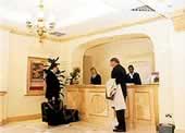 Rydges Kensington Plaza Hotel London