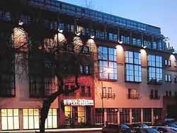 Apex International Hotel