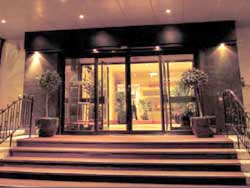 Kensington Close Hotel