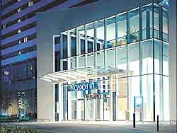 Novotel London West
