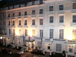 Queens Park Hotel